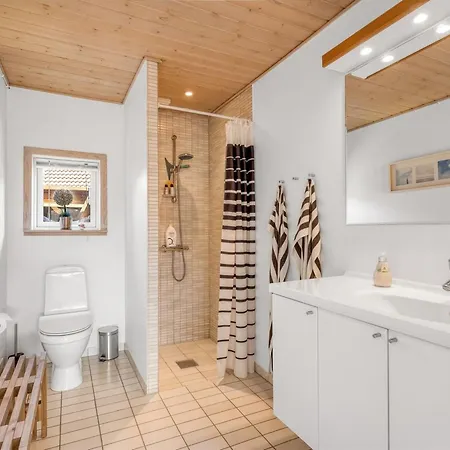 Сasa de vacaciones Safina - 1km From The Sea By Interhome *