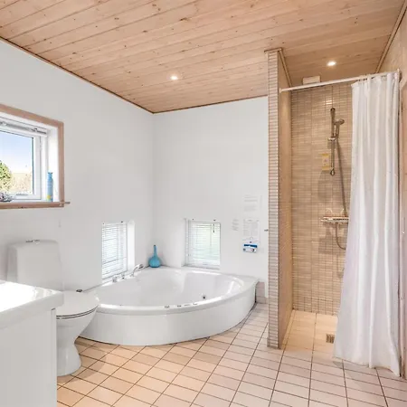 Safina - 1km From The Sea By Interhome Bøtø By
